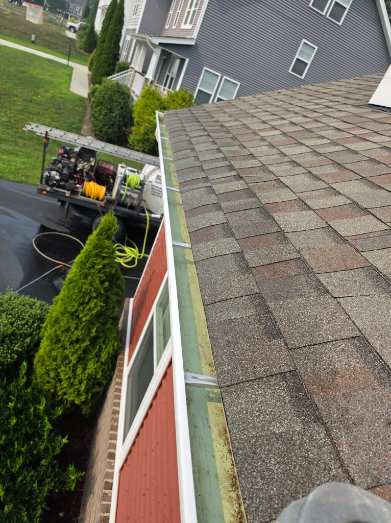 Gutter Cleaning in Chesterfield, VA 23832